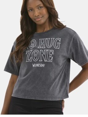 Wednesday, Juniors Graphic Short Sleeve Boxy Tee, No Hug Zone size Large